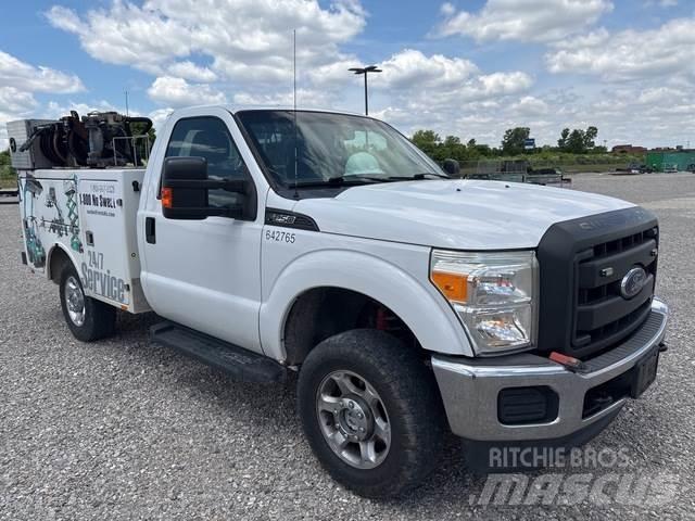 Ford F-250 Municipal/vehicul cu uz general