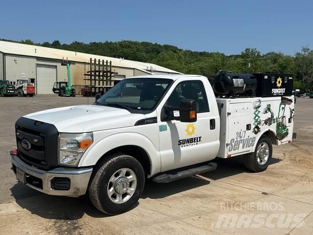 Ford F-250 Municipal/vehicul cu uz general