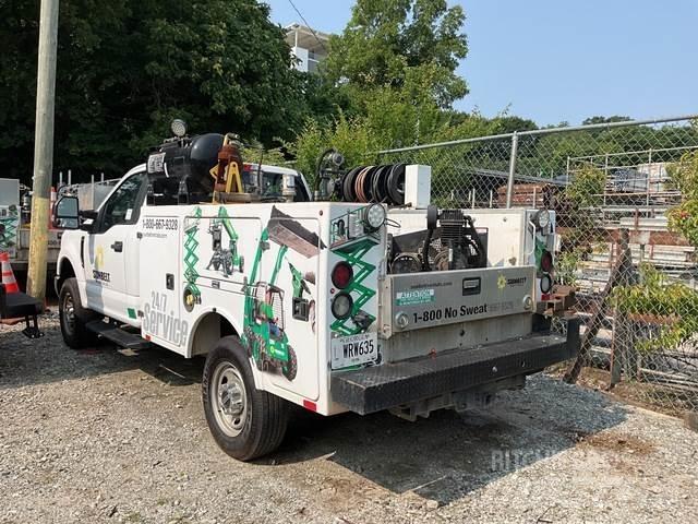 Ford F-250 Municipal/vehicul cu uz general