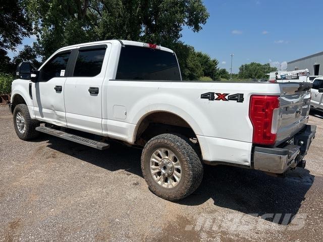 Ford F-250 Pick up/Platou