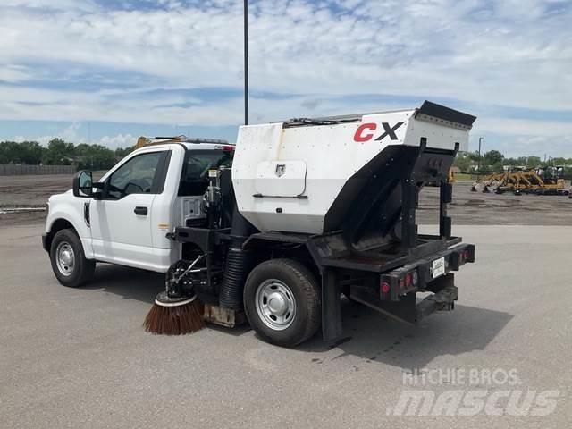 Ford F-250 Maturatoare