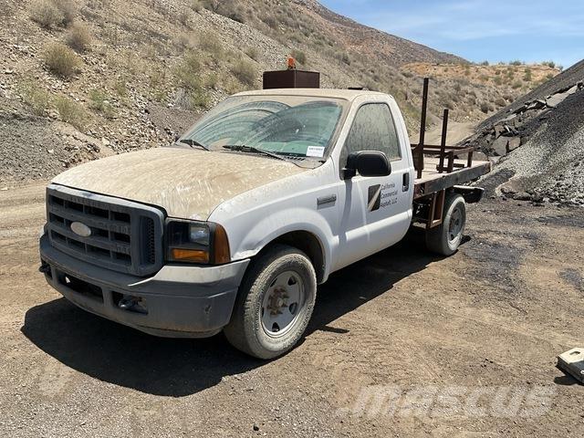 Ford F-250 Camioane platforma/prelata