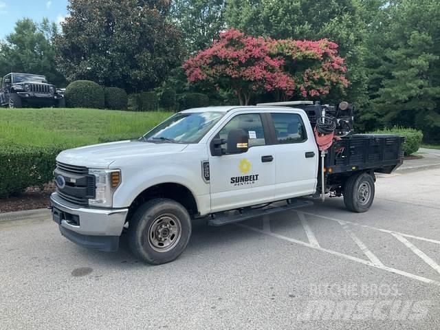 Ford F-250 Camioane platforma/prelata