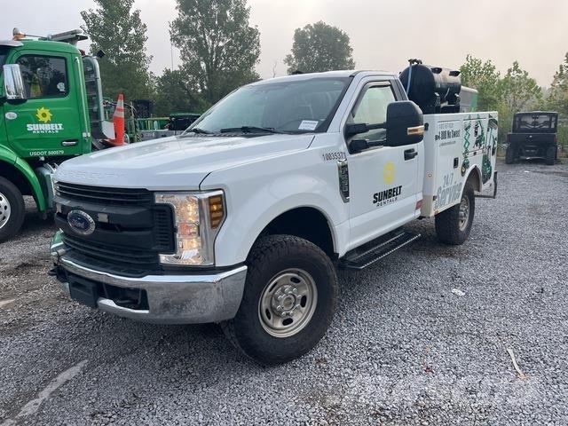 Ford F-250 Municipal/vehicul cu uz general