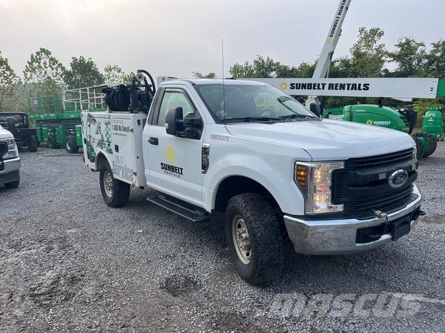 Ford F-250 Municipal/vehicul cu uz general