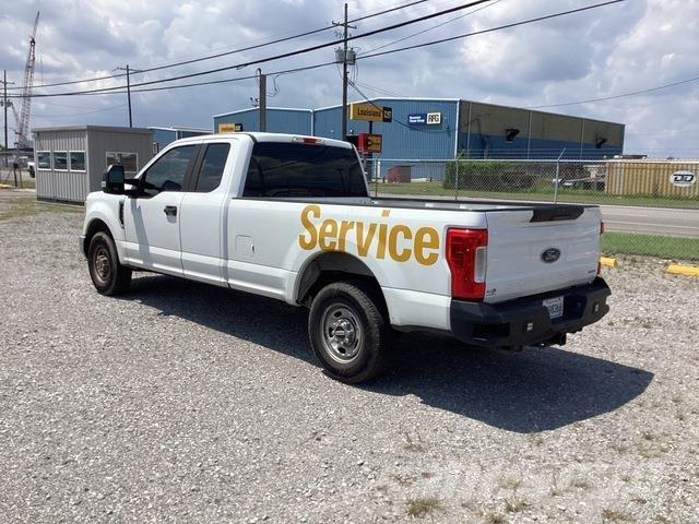 Ford F-250 Pick up/Platou