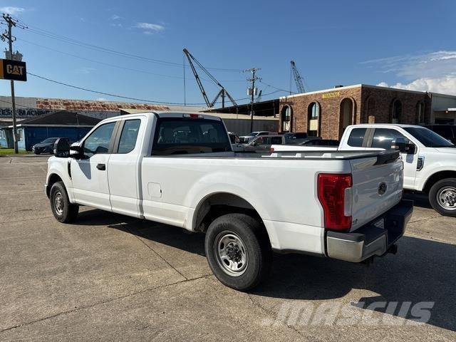 Ford F-250 Altele