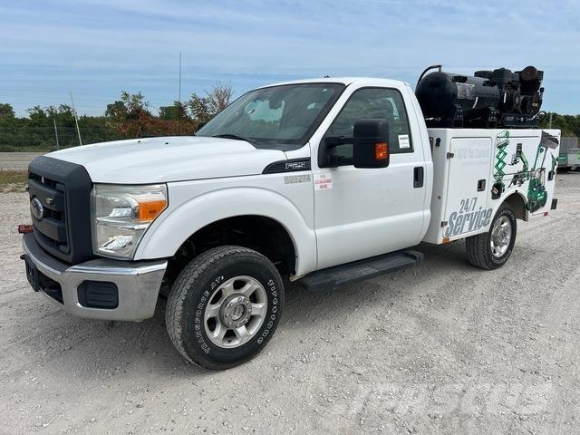 Ford F-250 Municipal/vehicul cu uz general