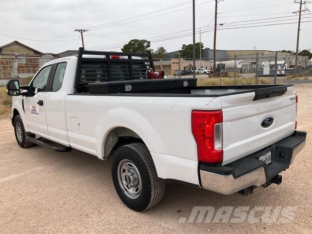 Ford F-250 Pick up/Platou