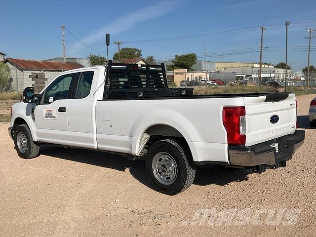 Ford F-250 Pick up/Platou