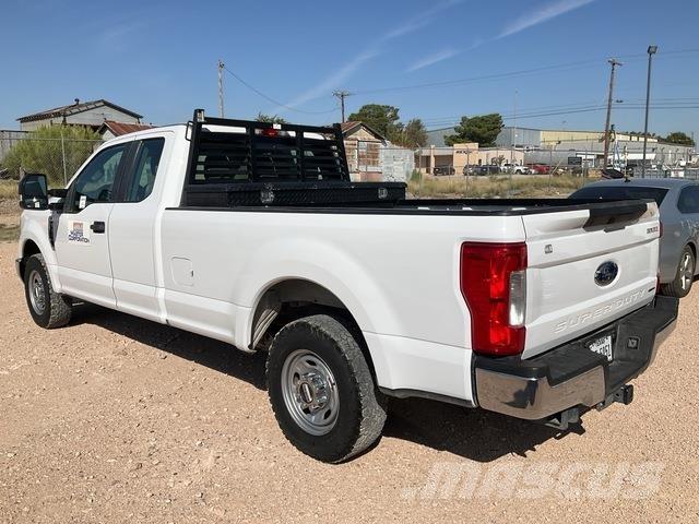 Ford F-250 Pick up/Platou