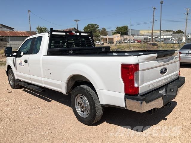 Ford F-250 Pick up/Platou