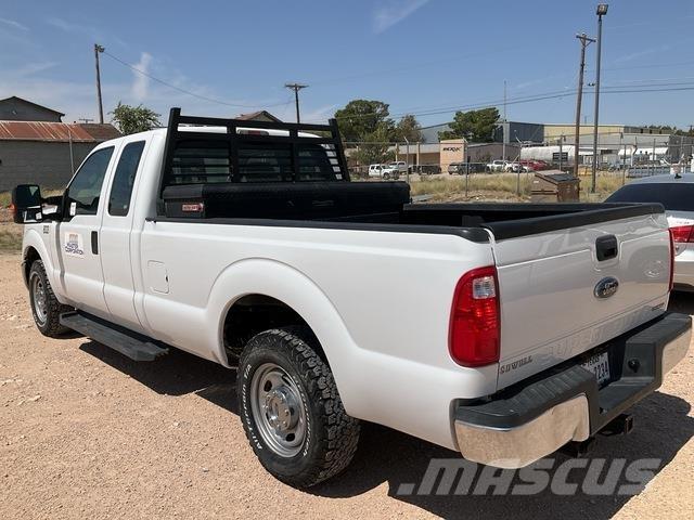 Ford F-250 Pick up/Platou