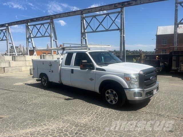Ford F-250 Pick up/Platou
