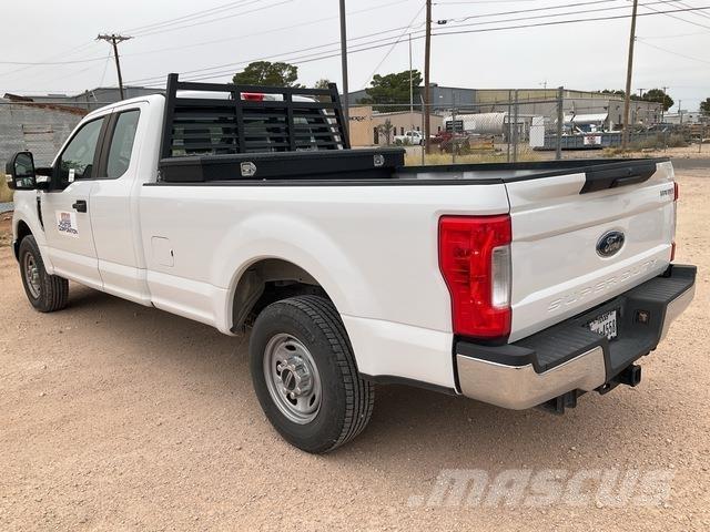 Ford F-250 Pick up/Platou