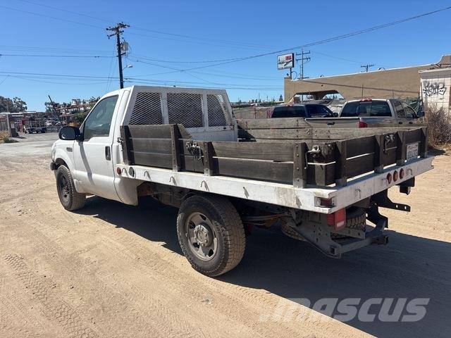 Ford F-250 Camioane platforma/prelata