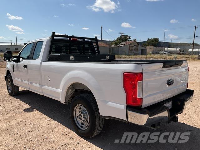 Ford F-250 Pick up/Platou