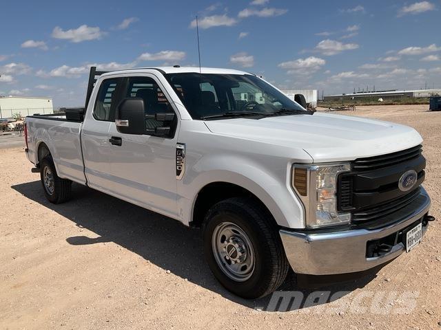Ford F-250 Pick up/Platou