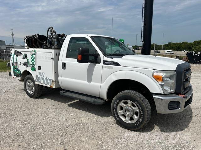 Ford F-250 Municipal/vehicul cu uz general