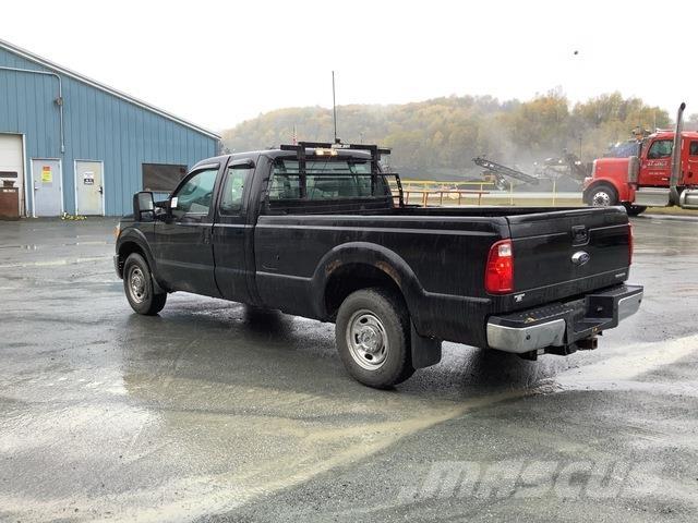 Ford F-250 Pick up/Platou