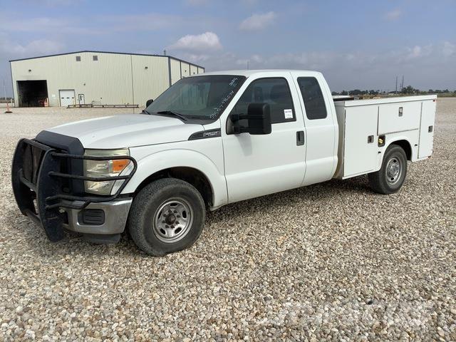 Ford F-250 Pick up/Platou