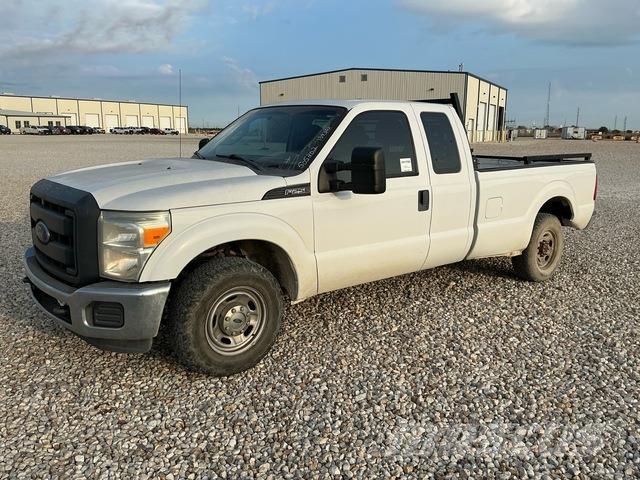 Ford F-250 Pick up/Platou