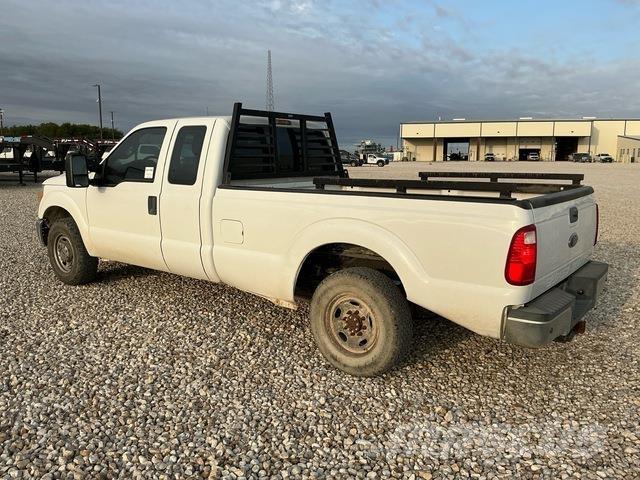 Ford F-250 Pick up/Platou