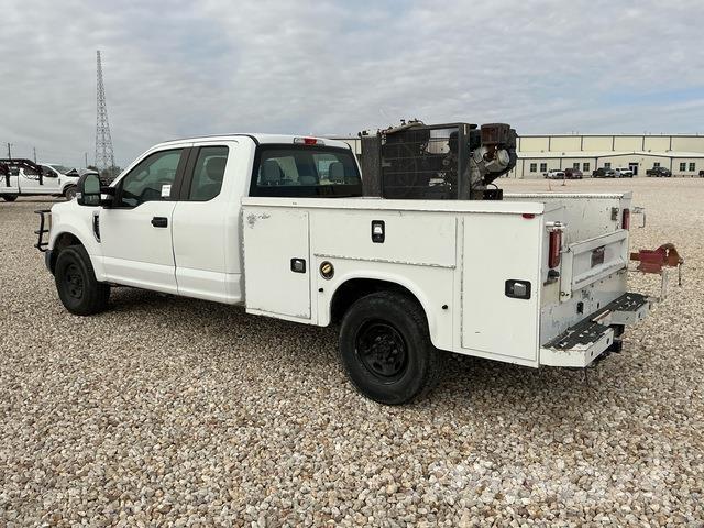 Ford F-250 Pick up/Platou