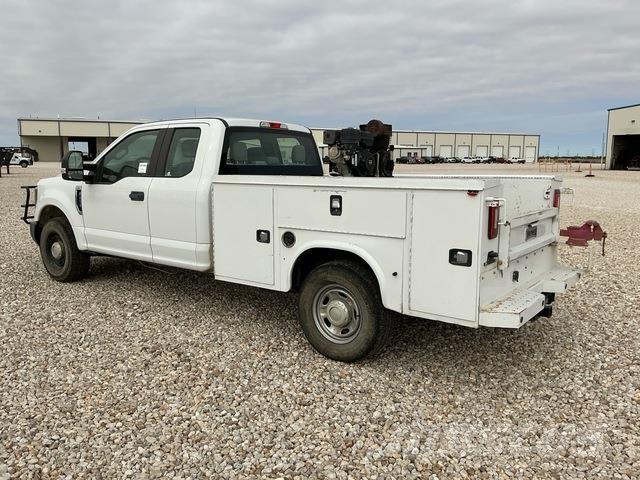 Ford F-250 Pick up/Platou