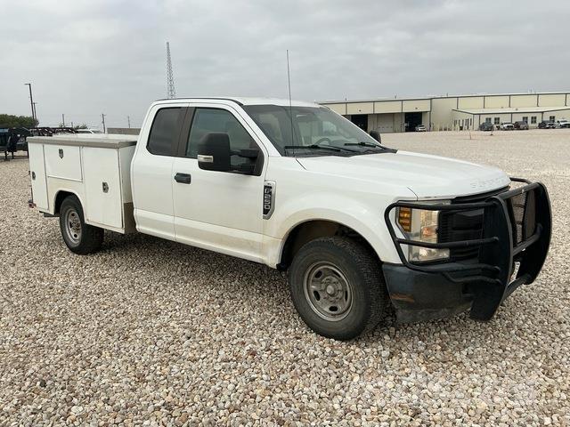 Ford F-250 Pick up/Platou