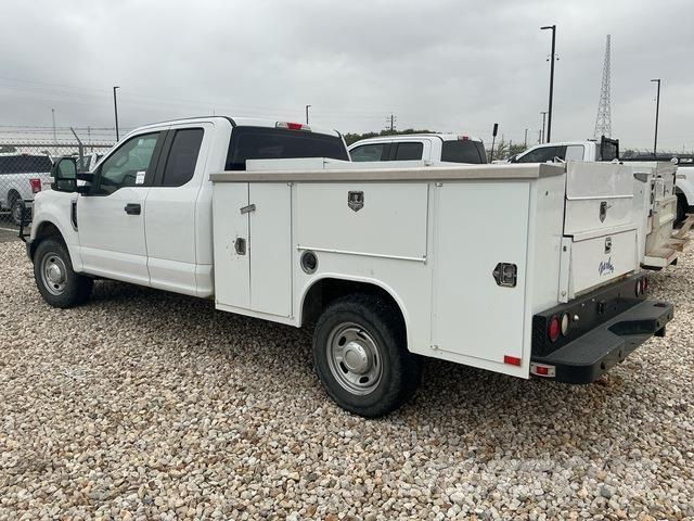 Ford F-250 Pick up/Platou