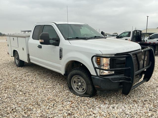 Ford F-250 Pick up/Platou