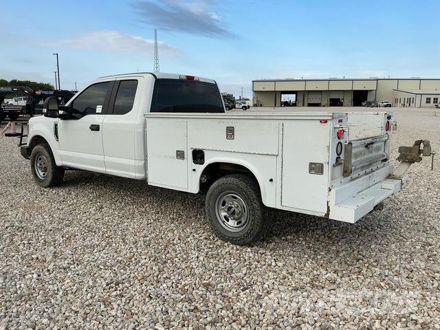 Ford F-250 Pick up/Platou