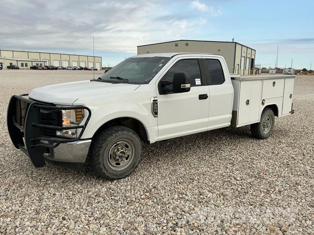 Ford F-250 Pick up/Platou