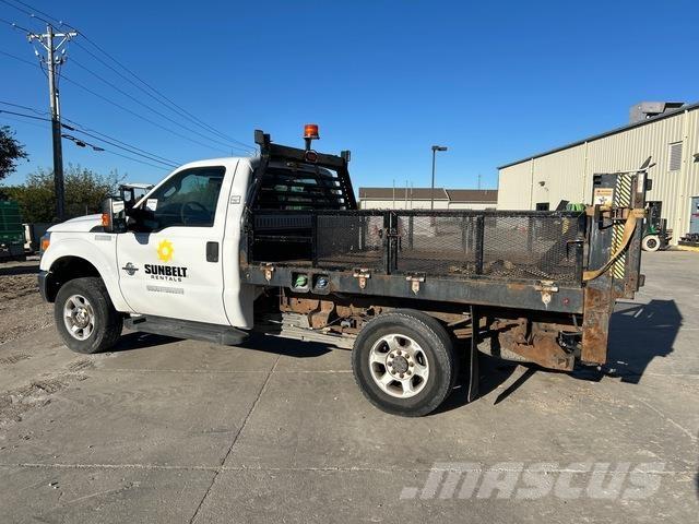 Ford F-250 Camioane platforma/prelata