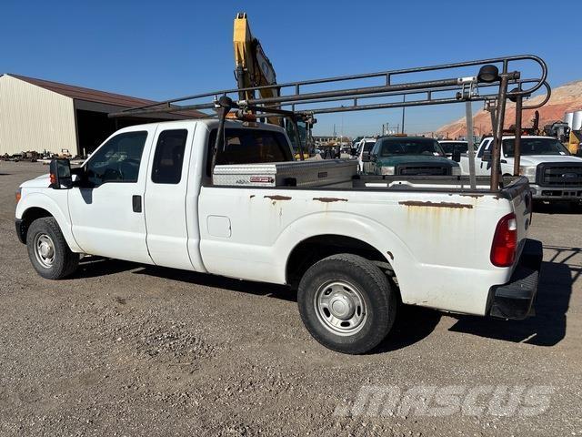 Ford F-250 Pick up/Platou