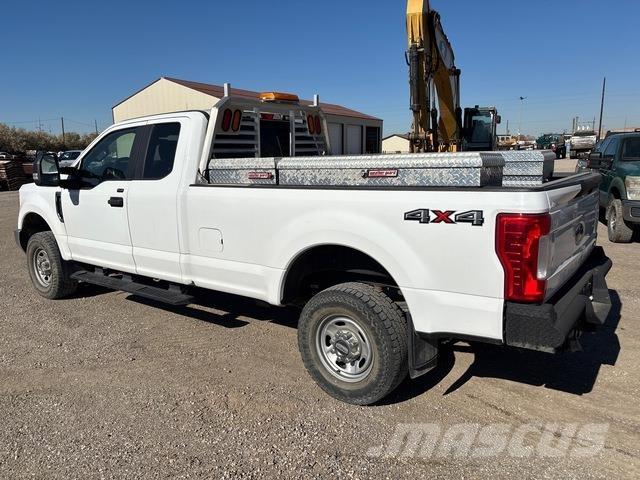 Ford F-250 Pick up/Platou