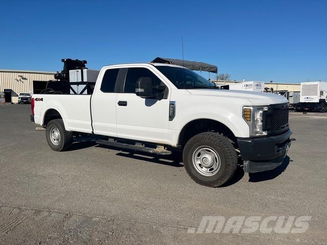 Ford F-250 Pick up/Platou