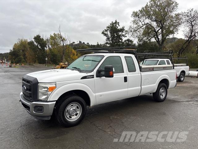 Ford F-250 Pick up/Platou