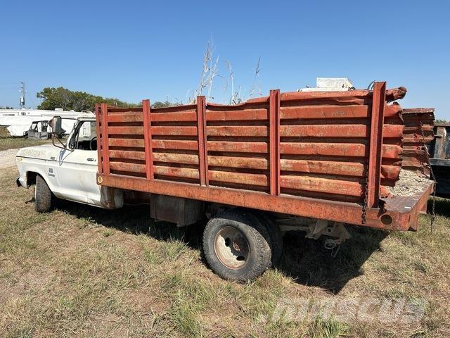 Ford F-350 Autobasculanta