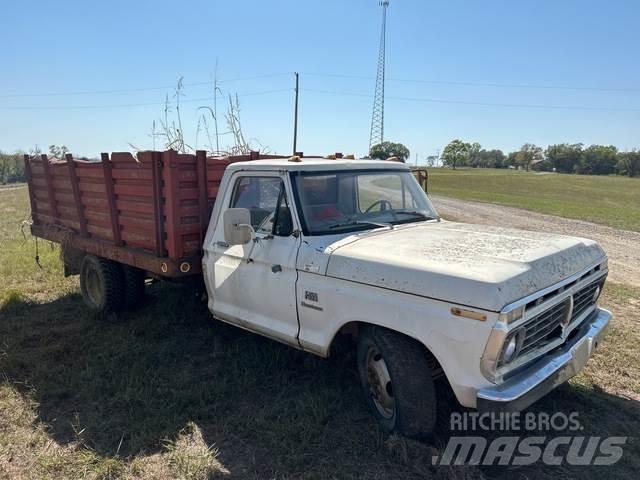 Ford F-350 Autobasculanta