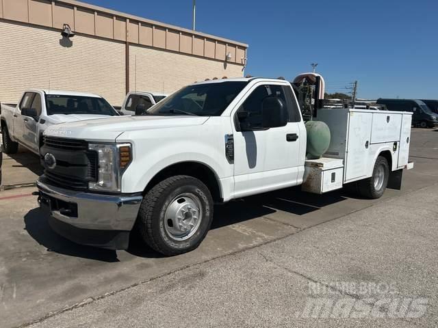 Ford F-350 Pick up/Platou