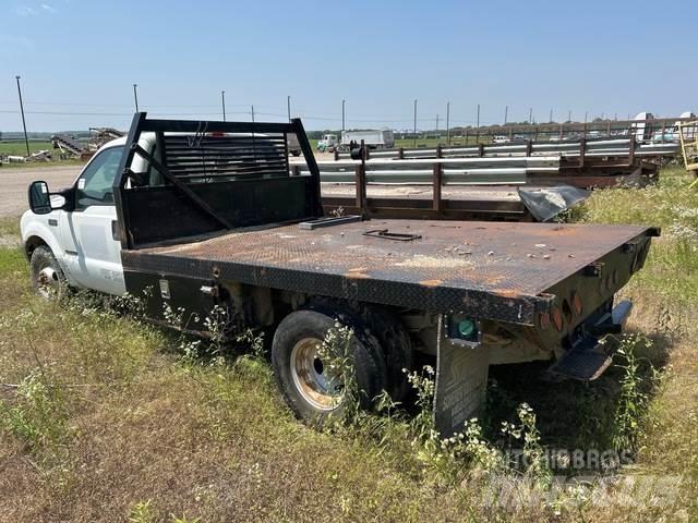 Ford F-350 Camioane platforma/prelata