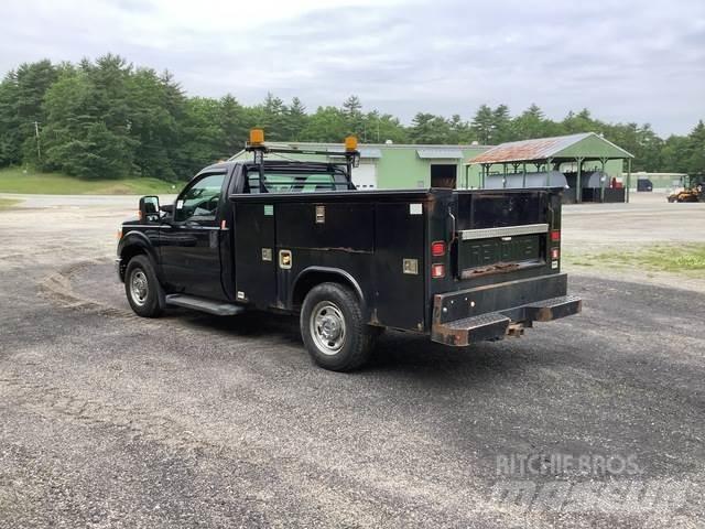 Ford F-350 Pick up/Platou