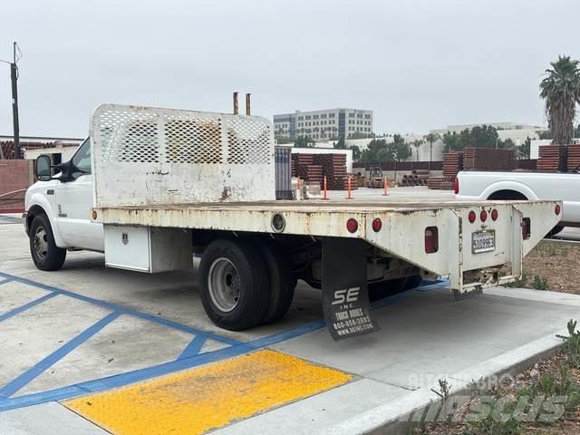 Ford F-350 Camioane platforma/prelata