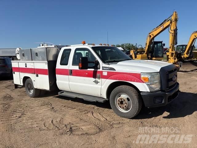 Ford F-350 Municipal/vehicul cu uz general