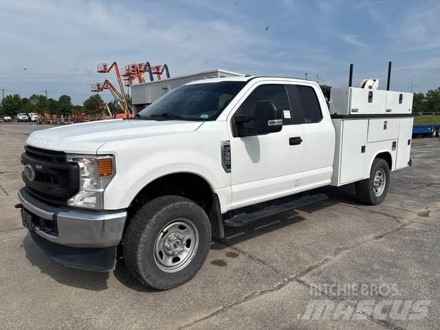 Ford F-350 Municipal/vehicul cu uz general