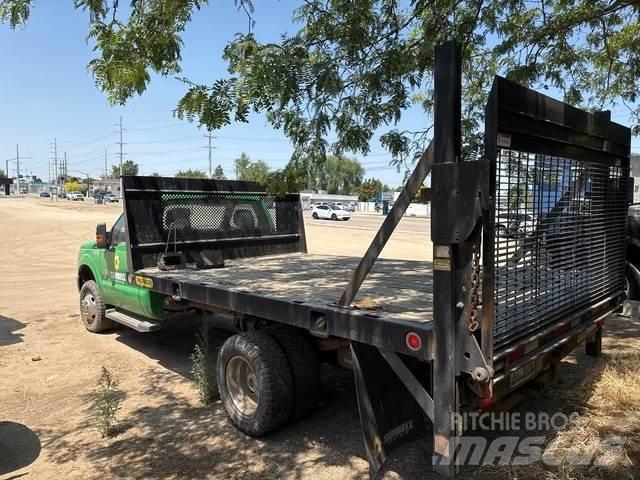 Ford F-350 Camioane platforma/prelata