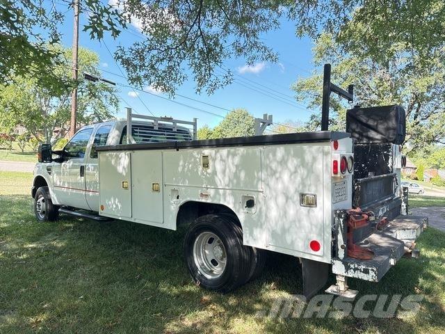 Ford F-350 Municipal/vehicul cu uz general