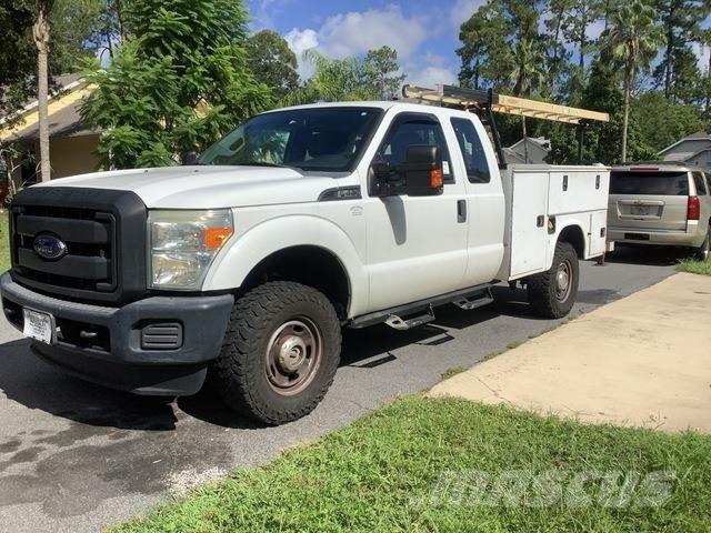 Ford F-350 Municipal/vehicul cu uz general